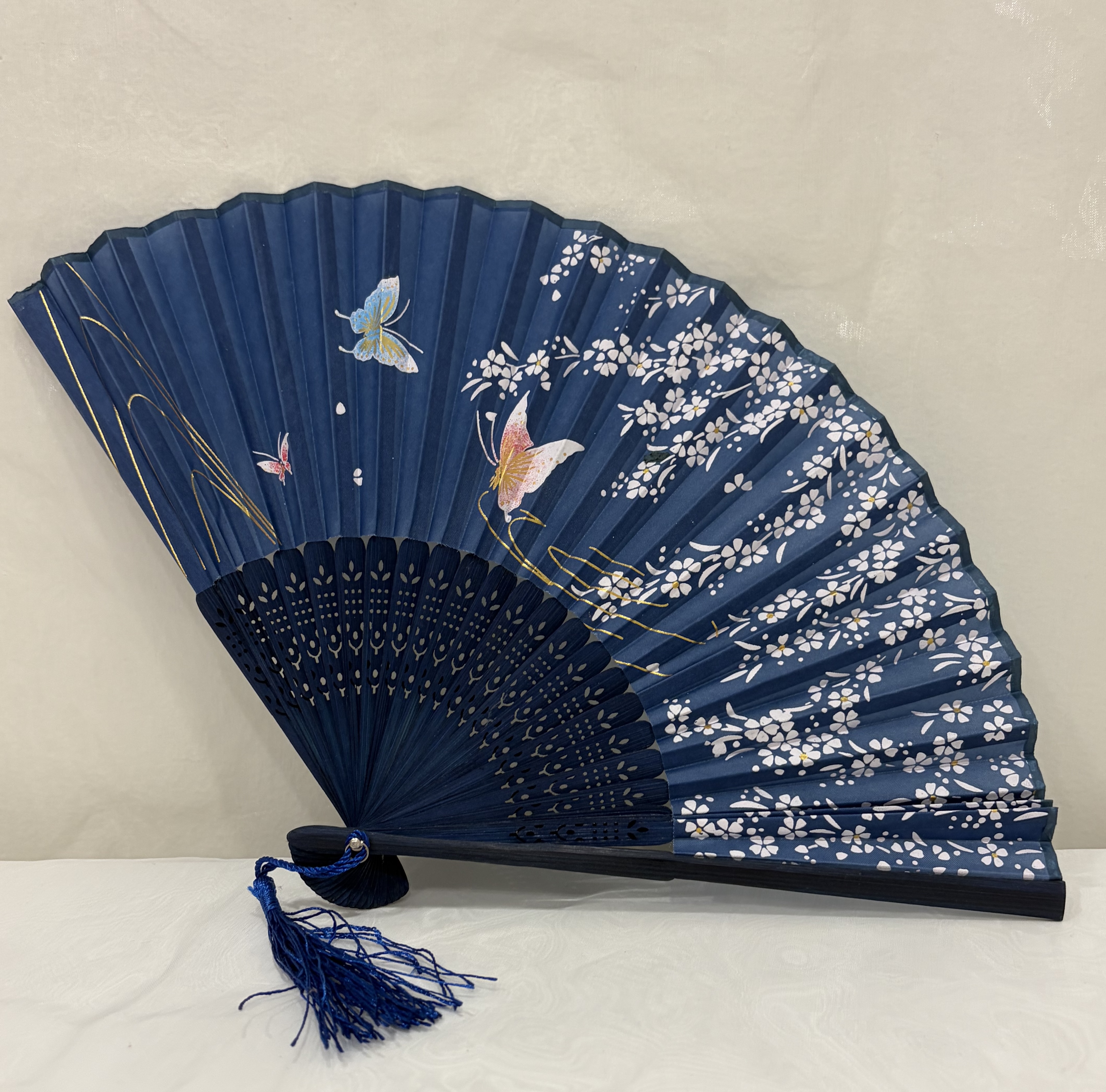 Fan Open: Complex Shape