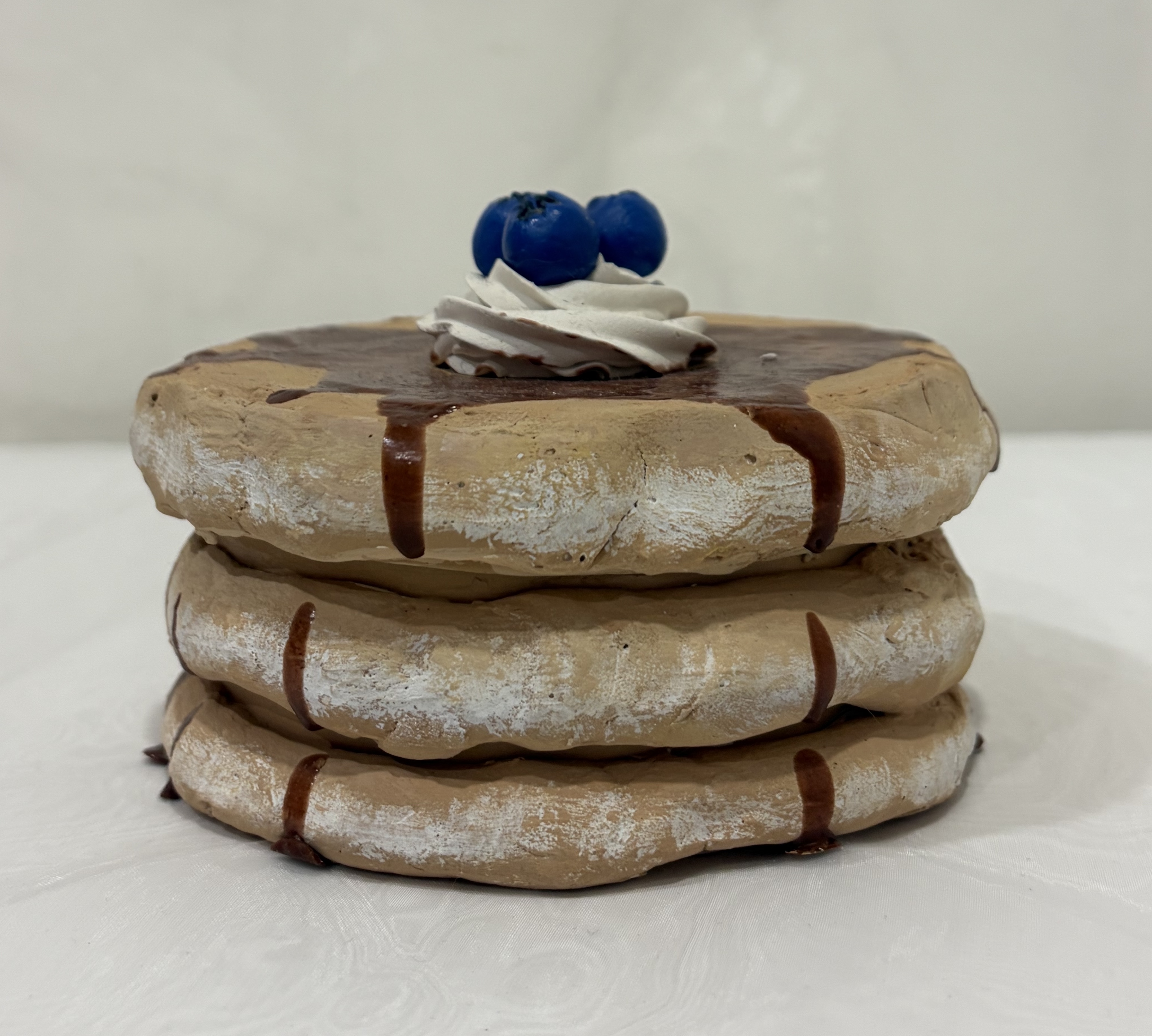 Front view of pancake: complex shape
